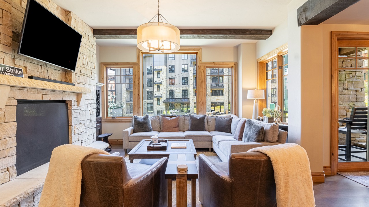 Photo of Livingroom in Empire Pass