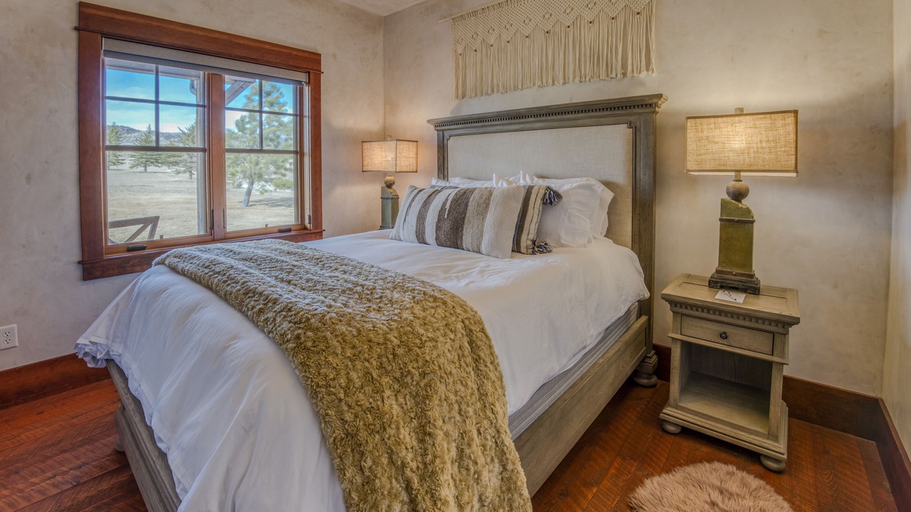 Photo of Bedroom in Livingston