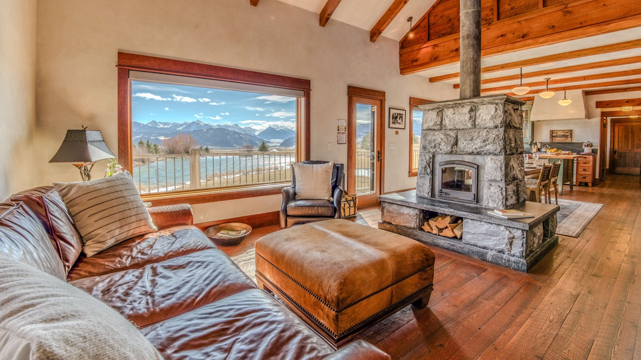 Photo of Livingroom in Livingston
