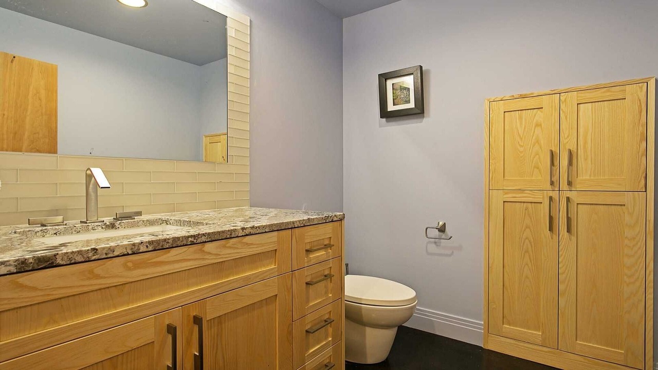 Photo of Bathroom in Central City