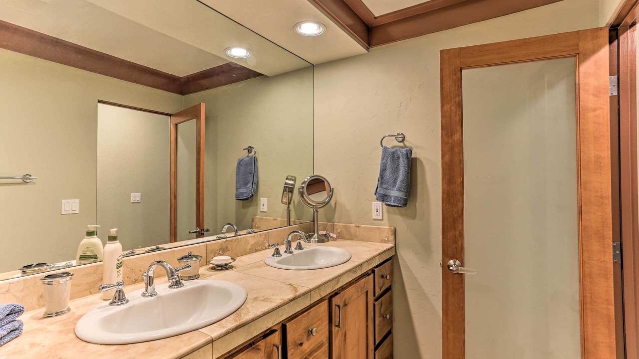 Photo of Bathroom in Sunset