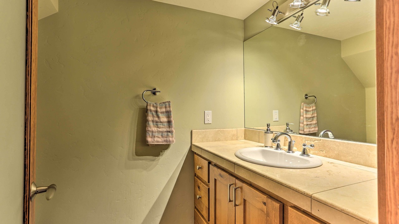 Photo of Bathroom in Sunset