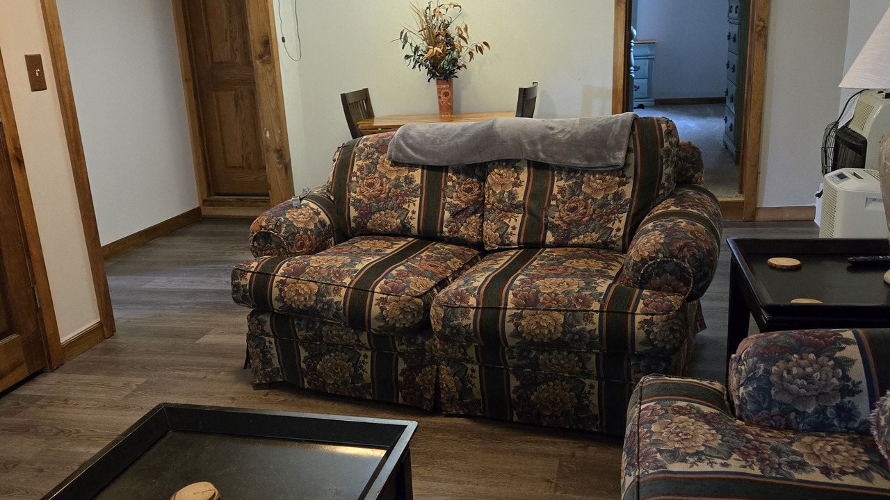 Photo of Livingroom in East Liberty