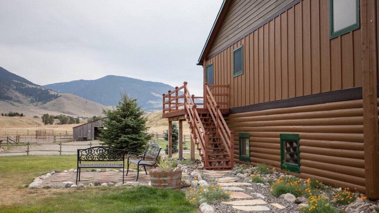 Photo of Outdoor in Livingston