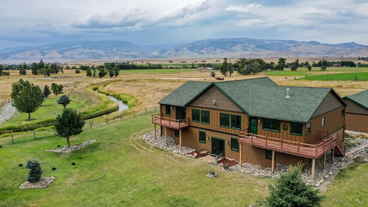 Photo of Outdoor in Livingston