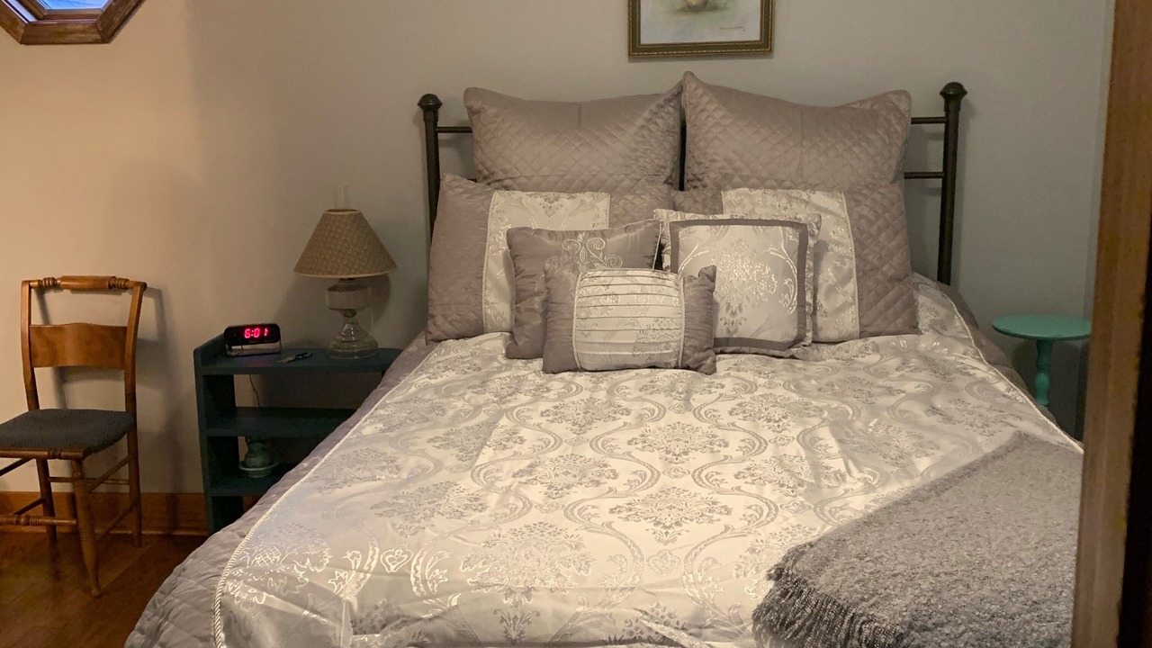 Photo of Bedroom in Peninsula