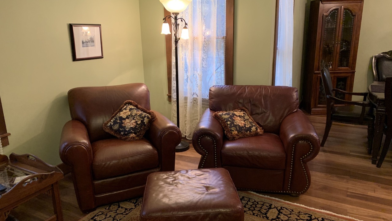 Photo of Livingroom in Peninsula