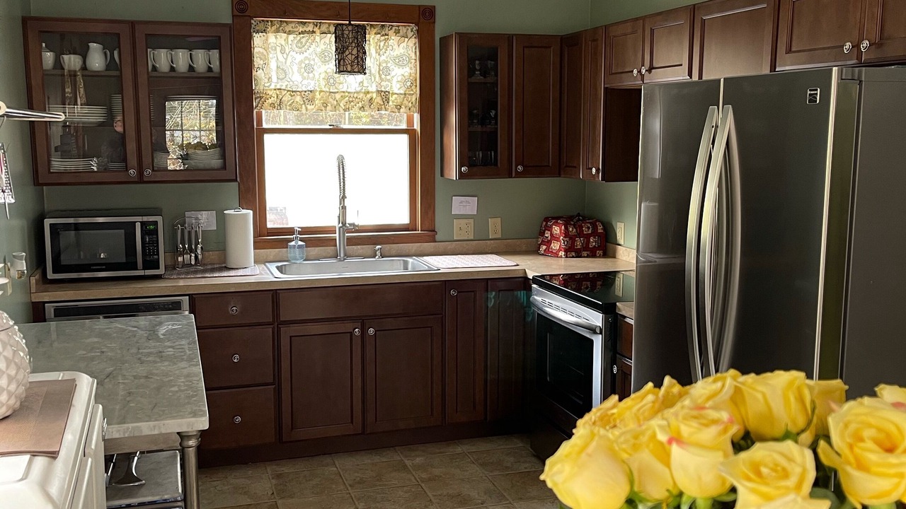 Photo of Kitchen in Peninsula