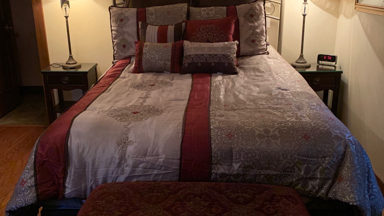 Photo of Bedroom in Peninsula