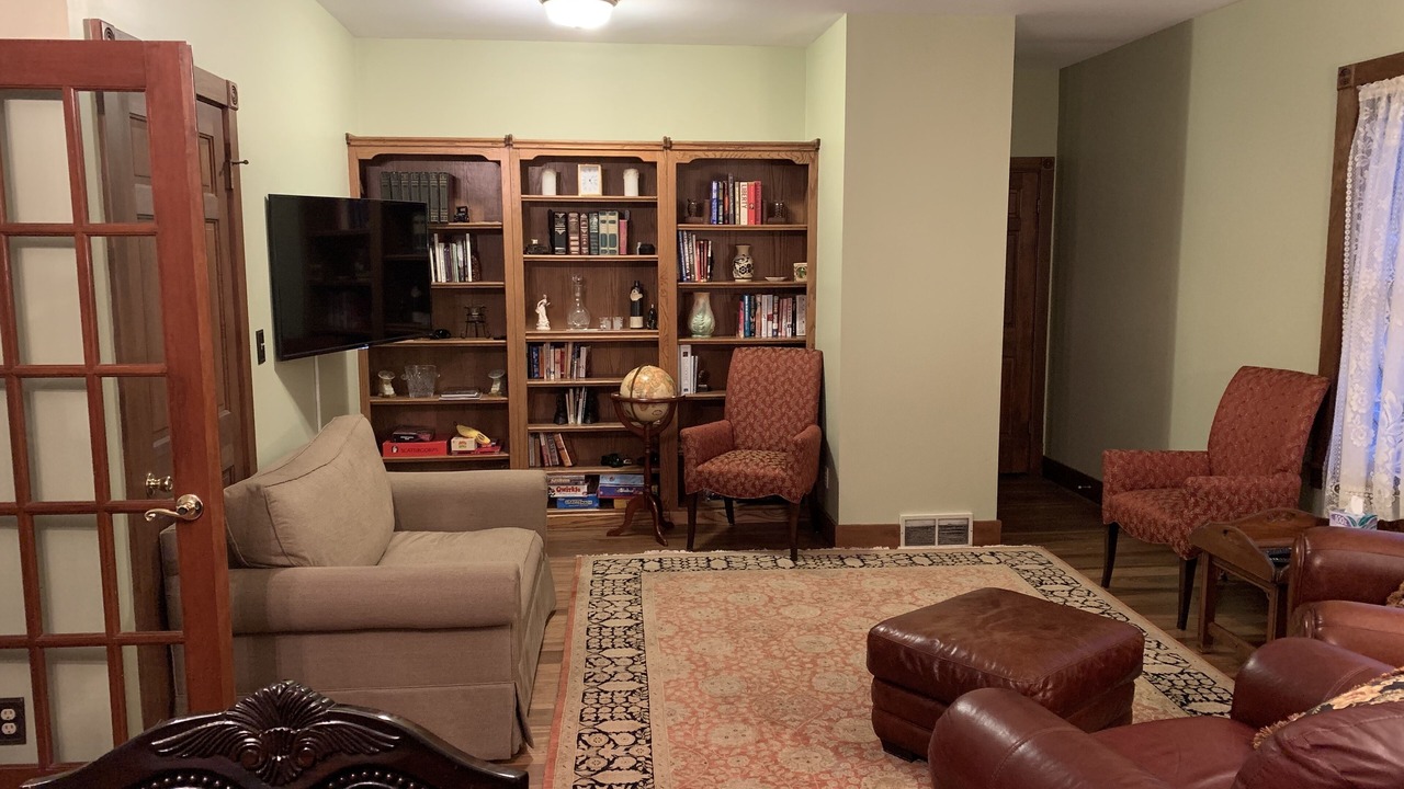 Photo of Livingroom in Peninsula