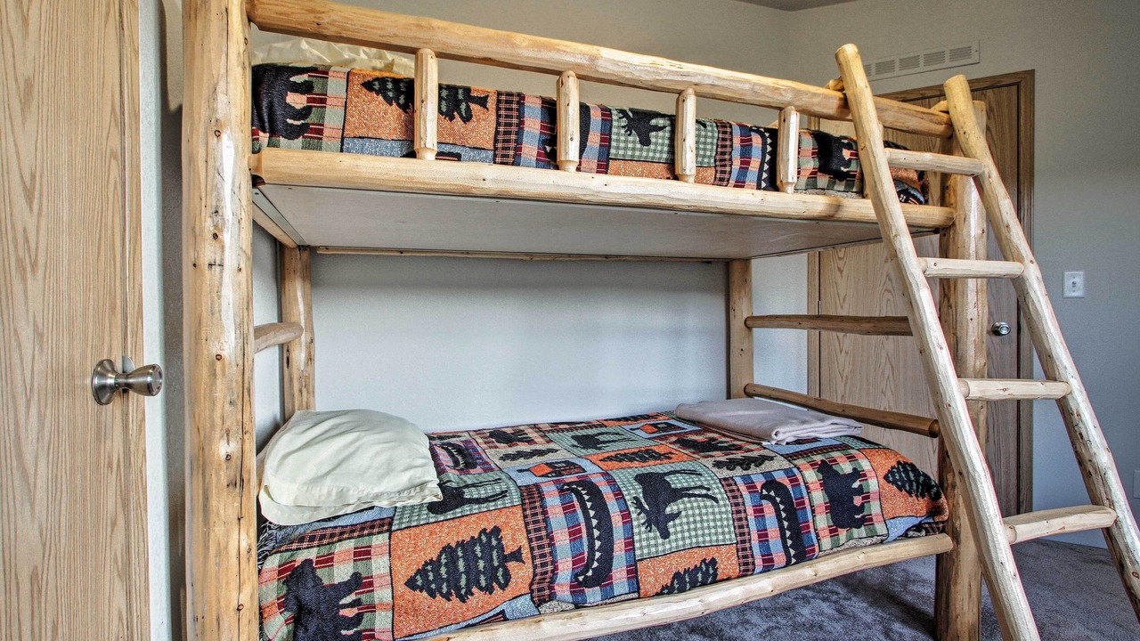 Photo of Bedroom in Cascade