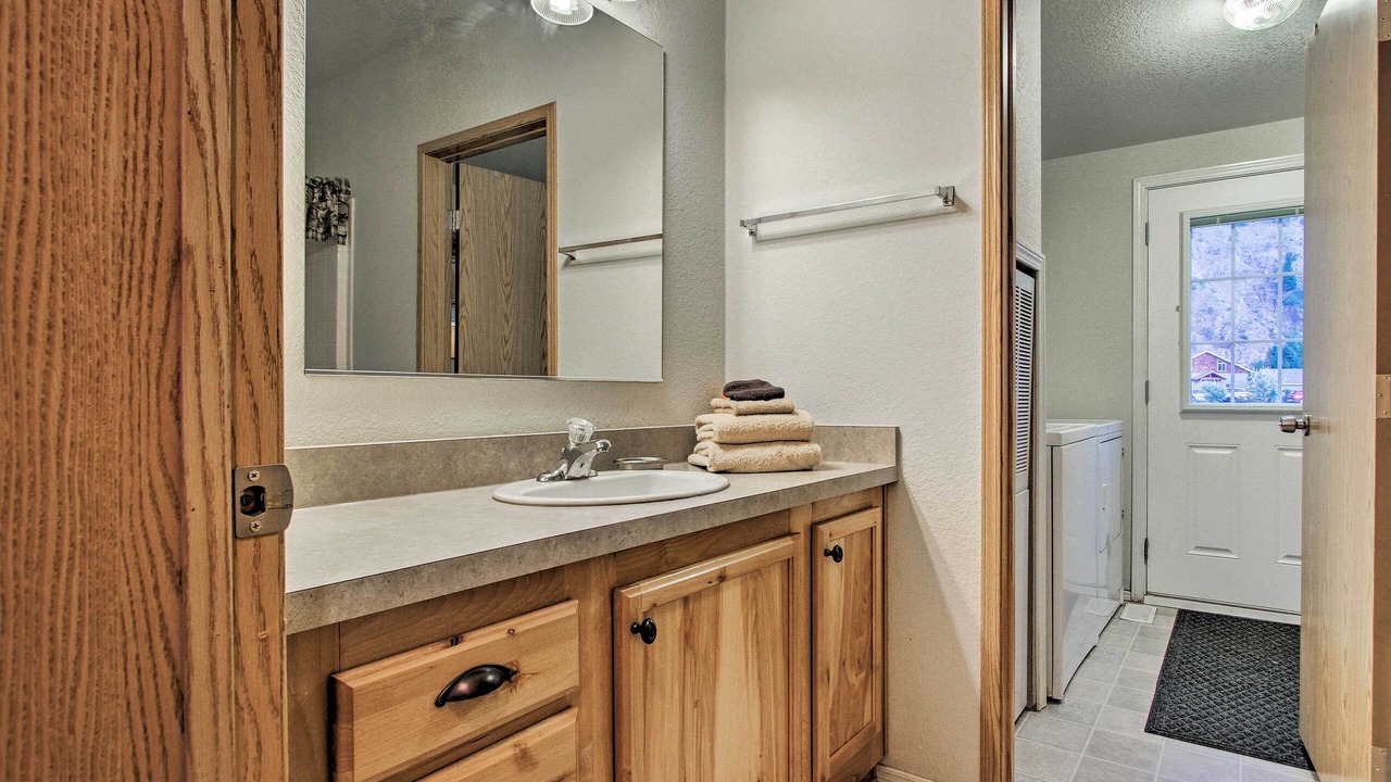 Photo of Bathroom in Cascade