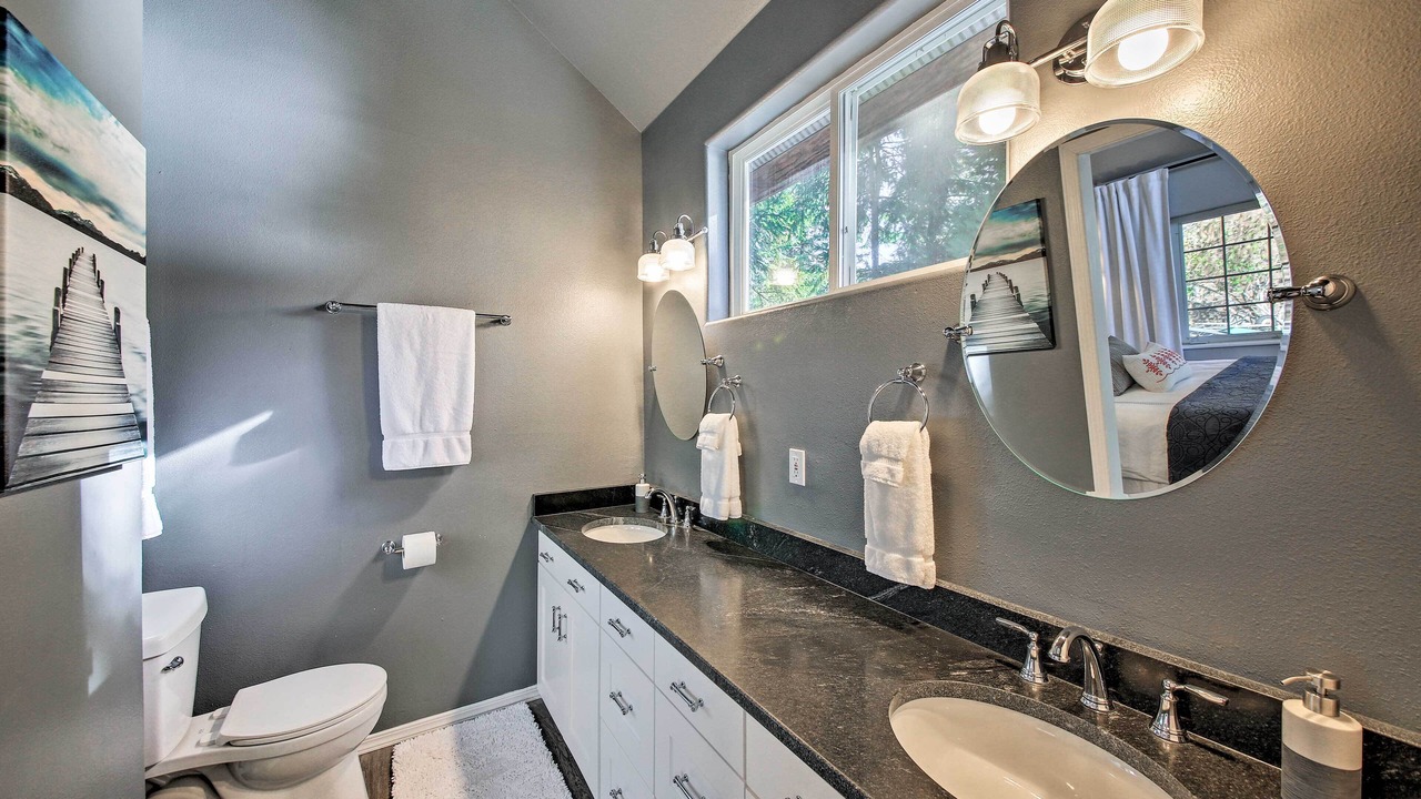 Photo of Bathroom in Sandpoint