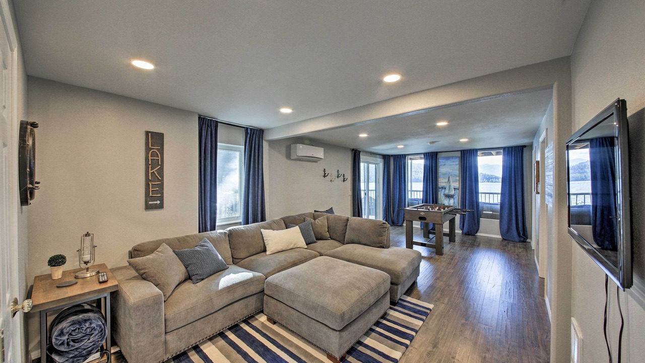 Photo of Bedroom in Sandpoint