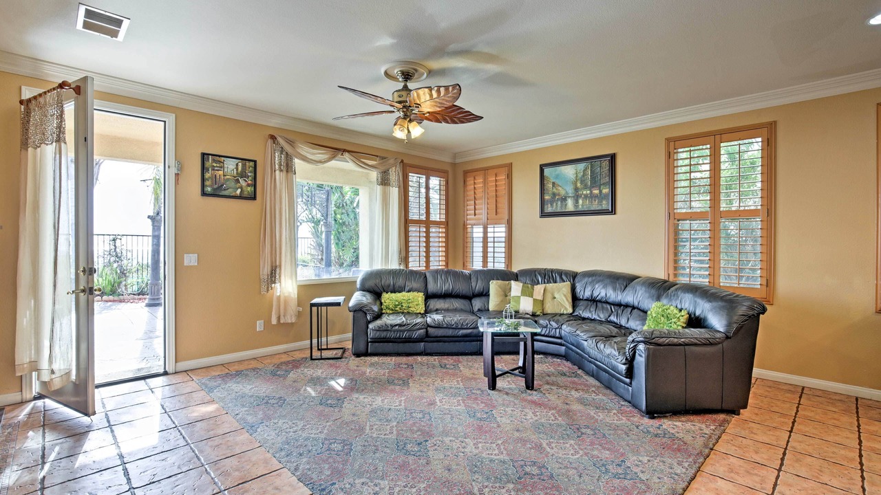 Photo of Livingroom in Ocean View Hills