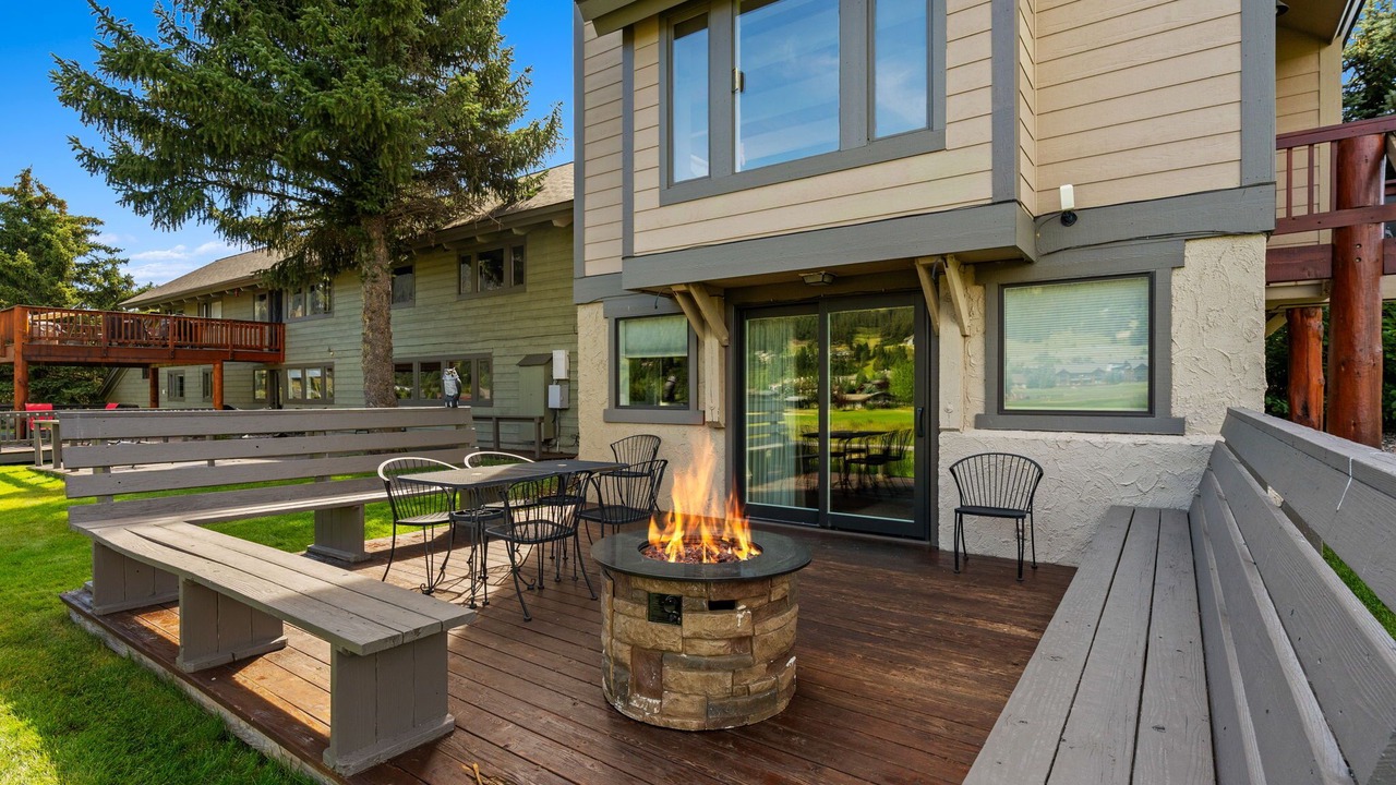 Photo of Patio Balcony in Big Sky Meadow Village