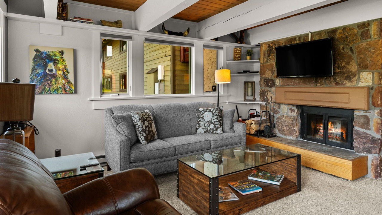 Photo of Livingroom in Big Sky Meadow Village