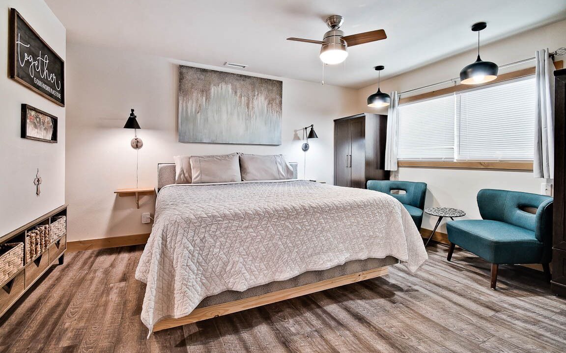 Photo of Bedroom in Eureka Springs Historic District