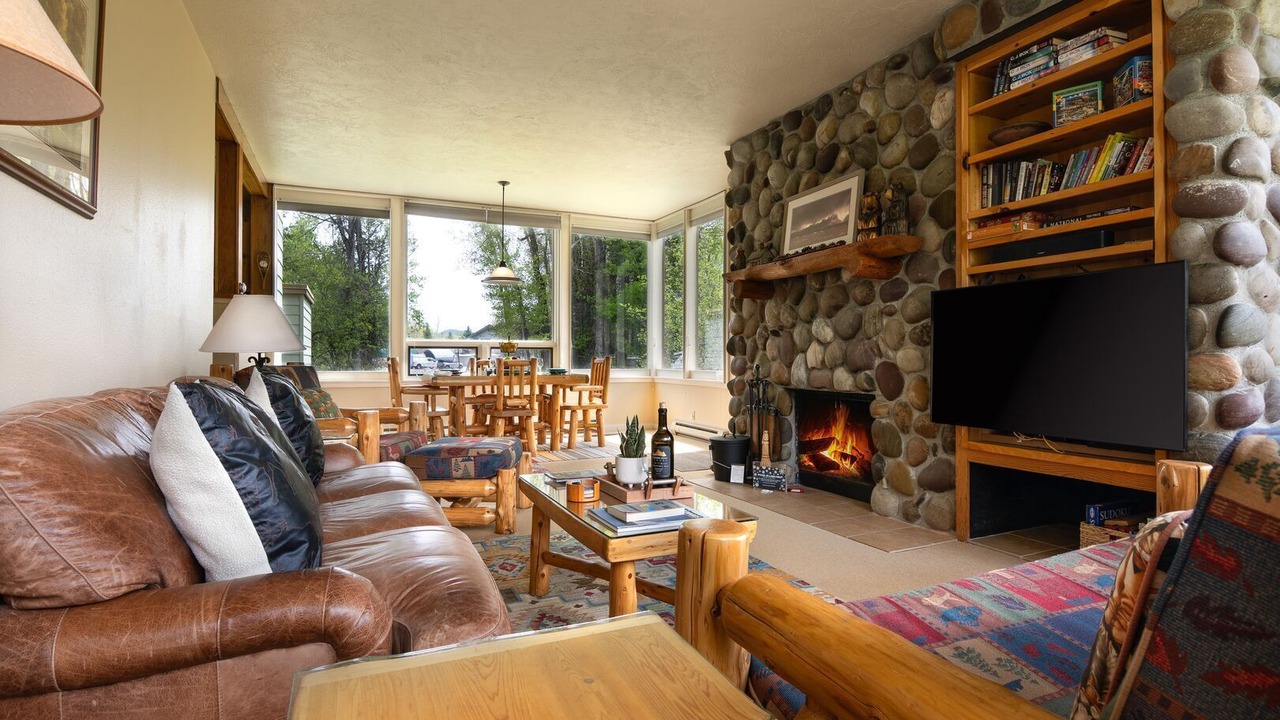 Photo of Livingroom in Moose Wilson Road