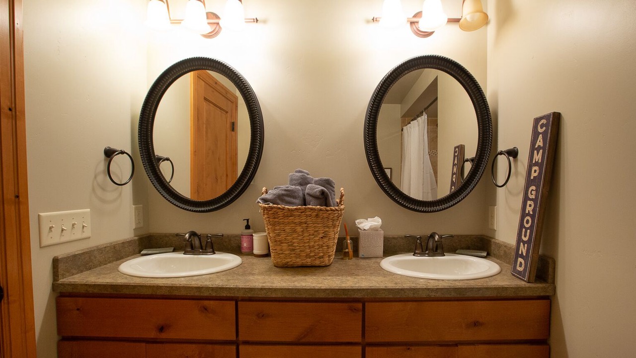 Photo of Bathroom in Lower Rattlesnake