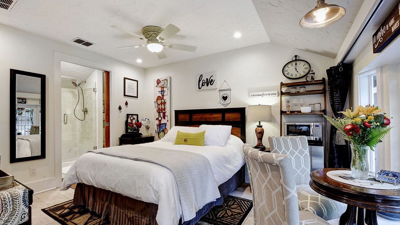 Photo of Bedroom in King William