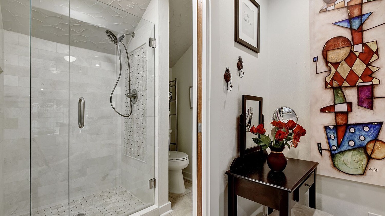 Photo of Bathroom in King William