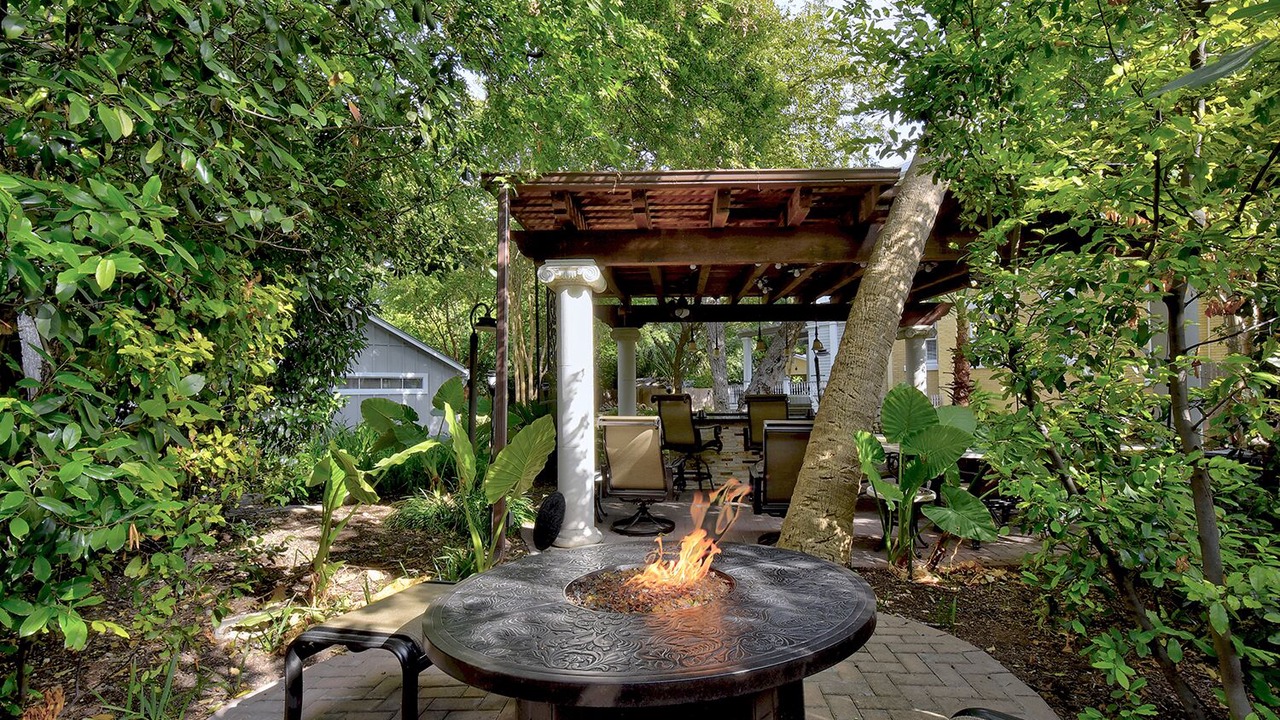 Photo of Patio Balcony in King William