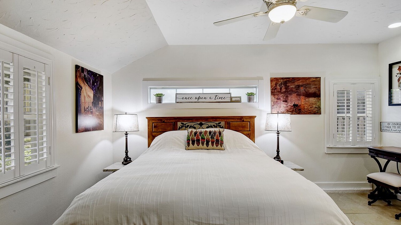 Photo of Bedroom in King William