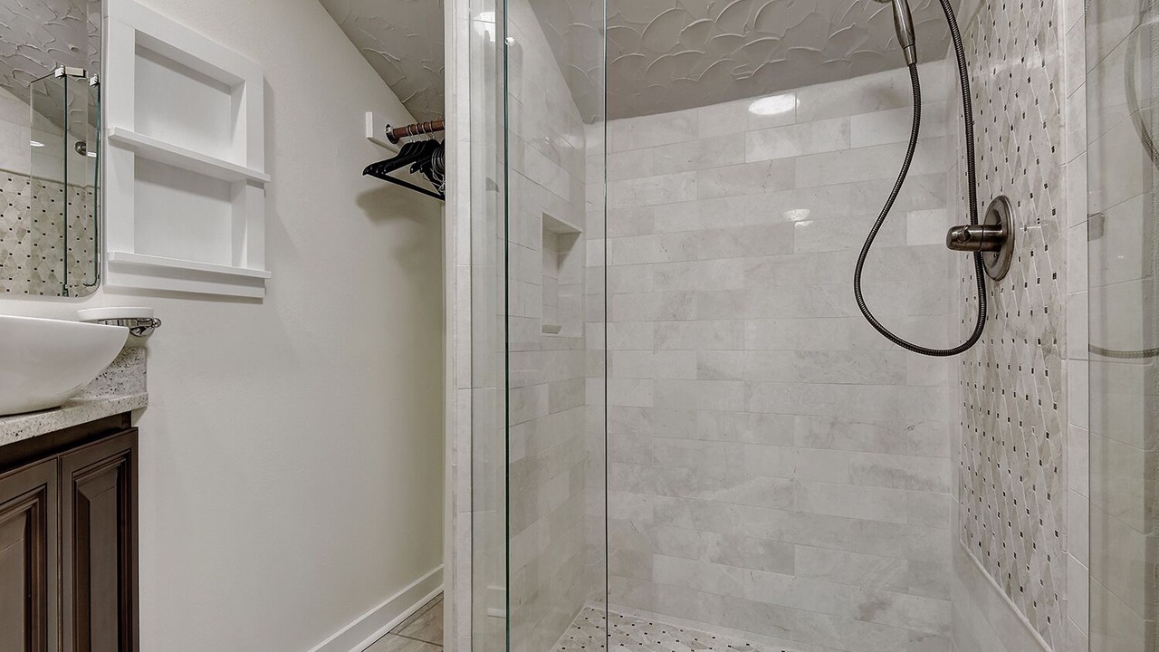 Photo of Bathroom in King William