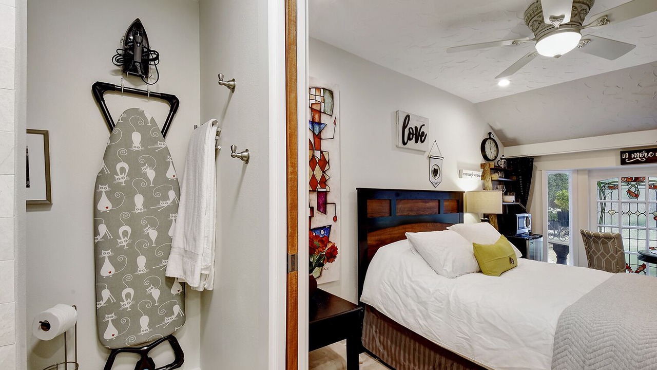 Photo of Bedroom in King William