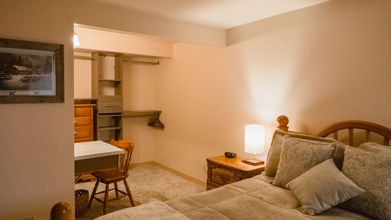 Photo of Bedroom in Hill County