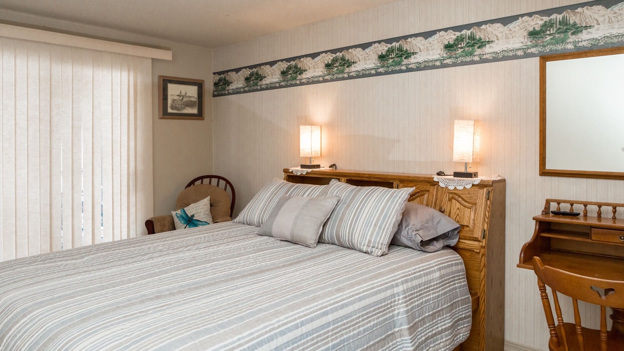 Photo of Bedroom in Hill County