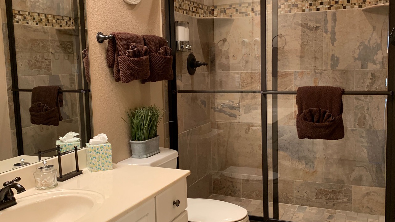 Photo of Bathroom in Mount Ida