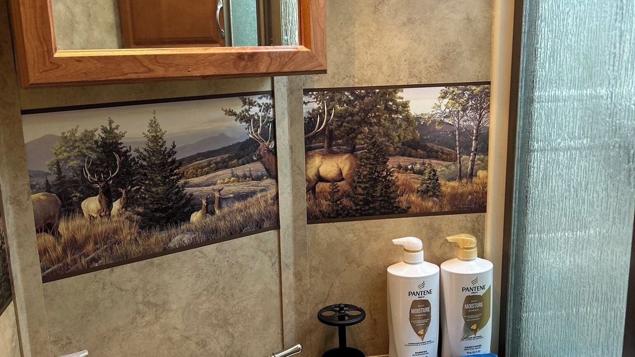 Photo of Bathroom in Gardiner