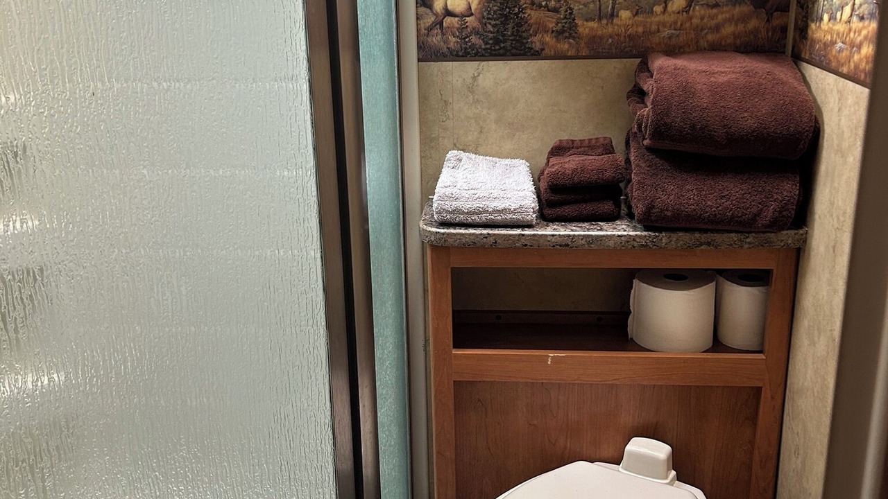 Photo of Bathroom in Gardiner