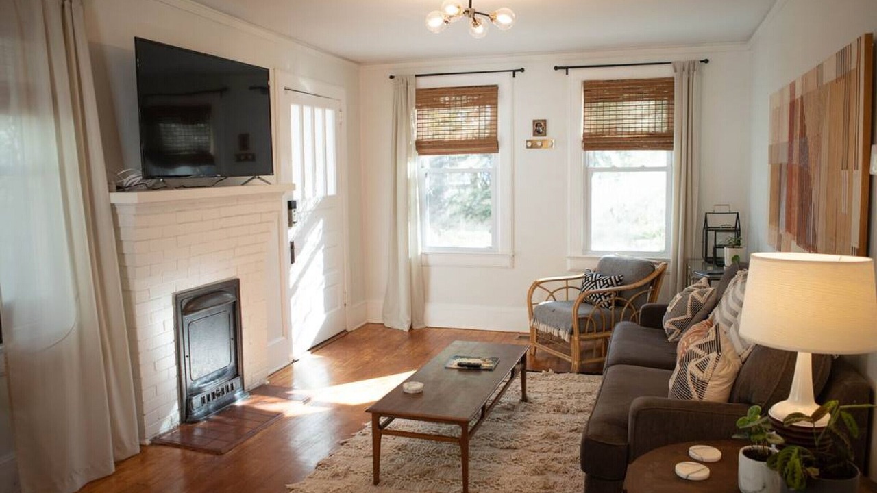 Photo of Livingroom in Earlewood