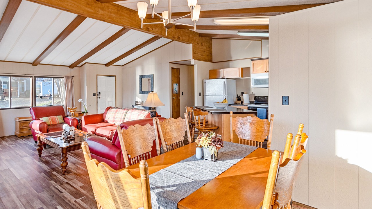 Photo of Livingroom in Harrison