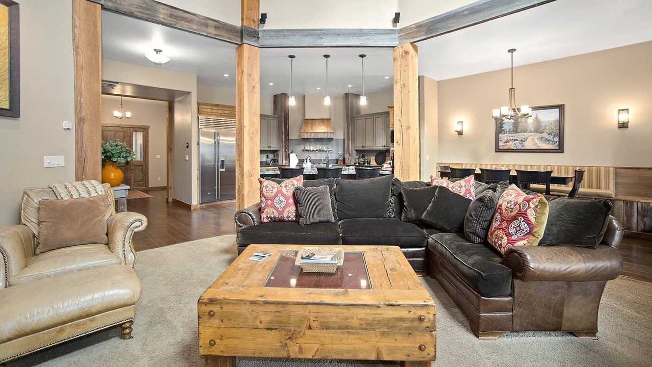 Photo of Livingroom in McCall