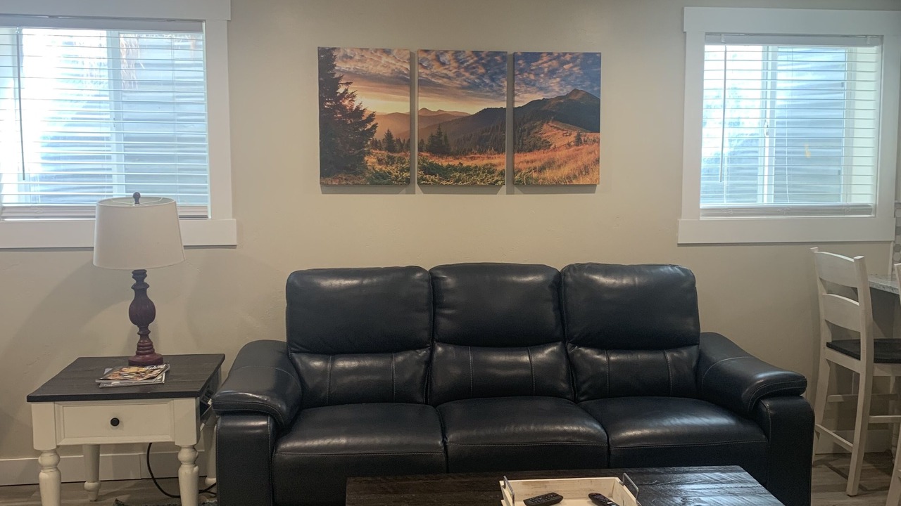 Photo of Livingroom in Cottonwood Heights
