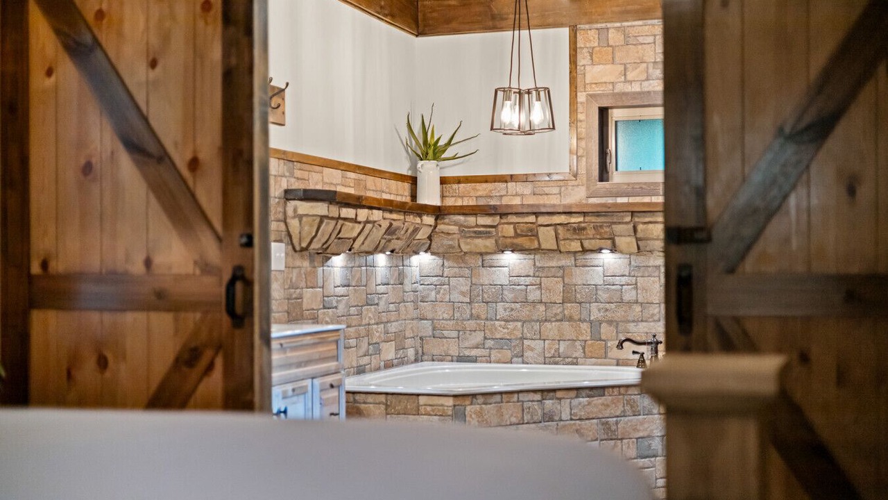 Photo of Bathroom in Jasper