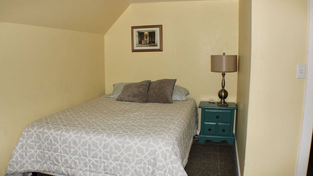 Photo of Bedroom in Wallace