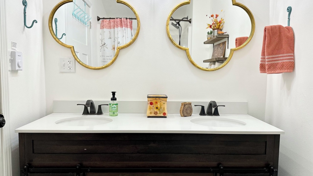 Photo of Bathroom in Oskaloosa