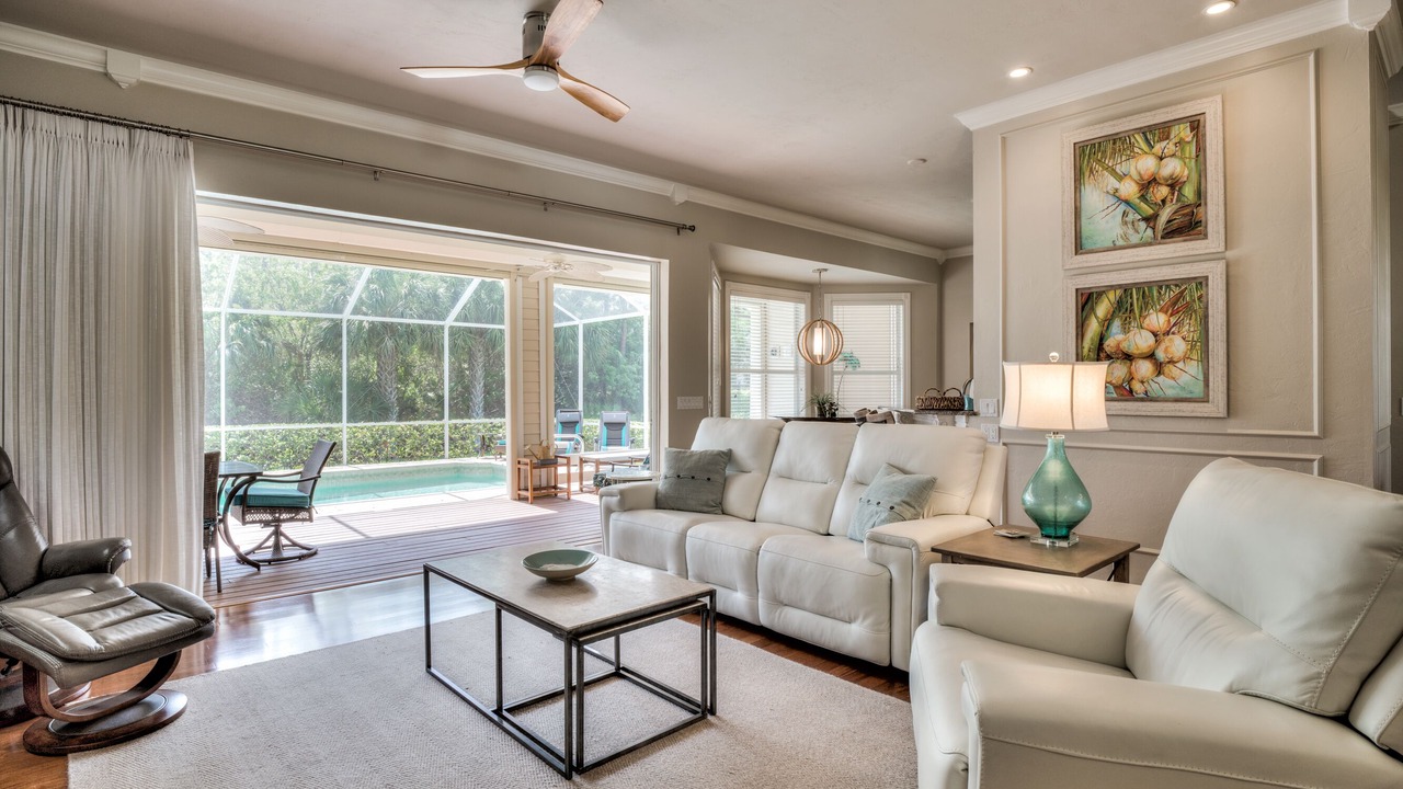 Photo of Livingroom in Bonita Shores