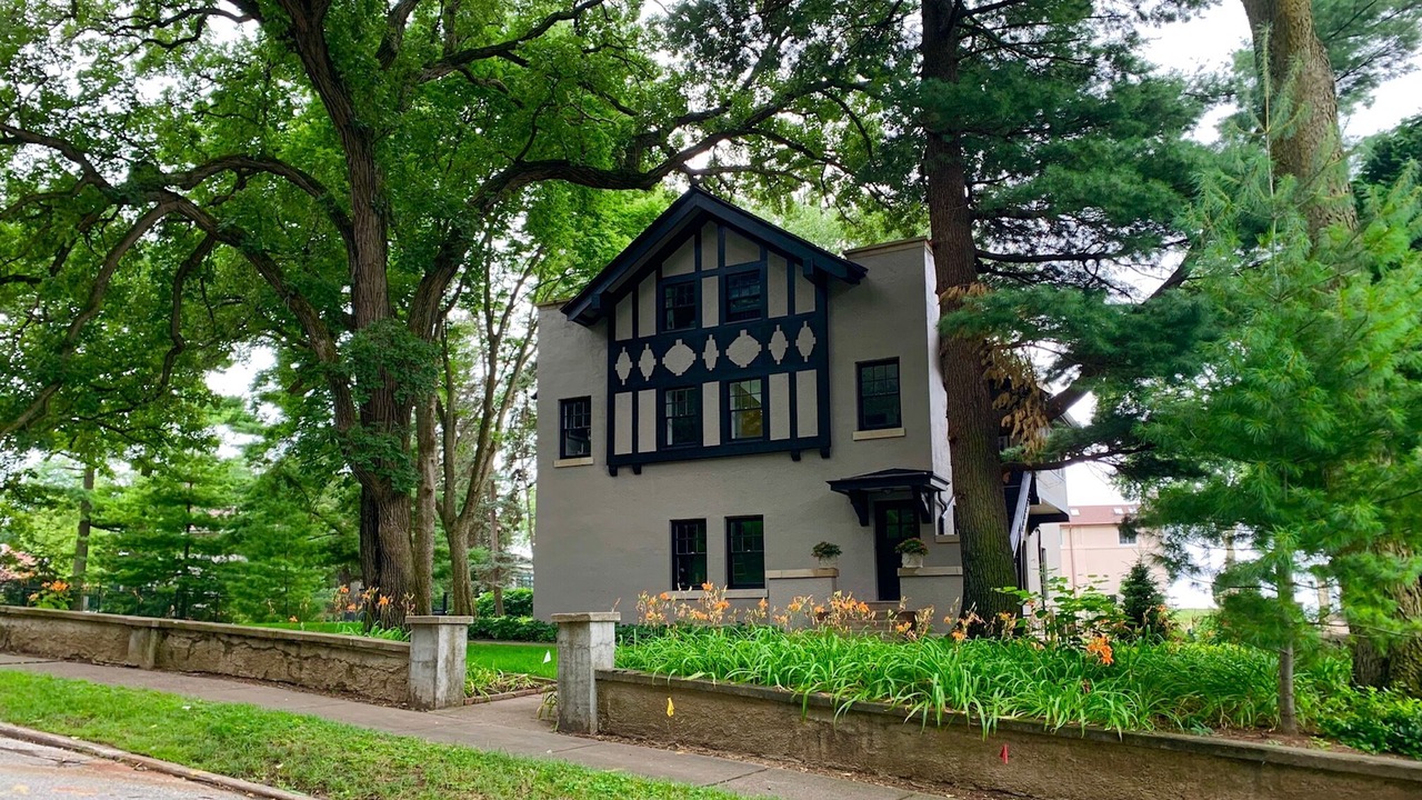 Photo of Outdoor in Davenport
