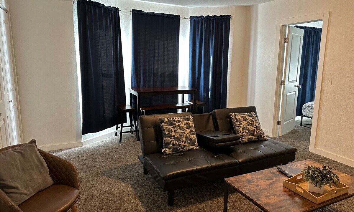 Photo of Livingroom in West Central