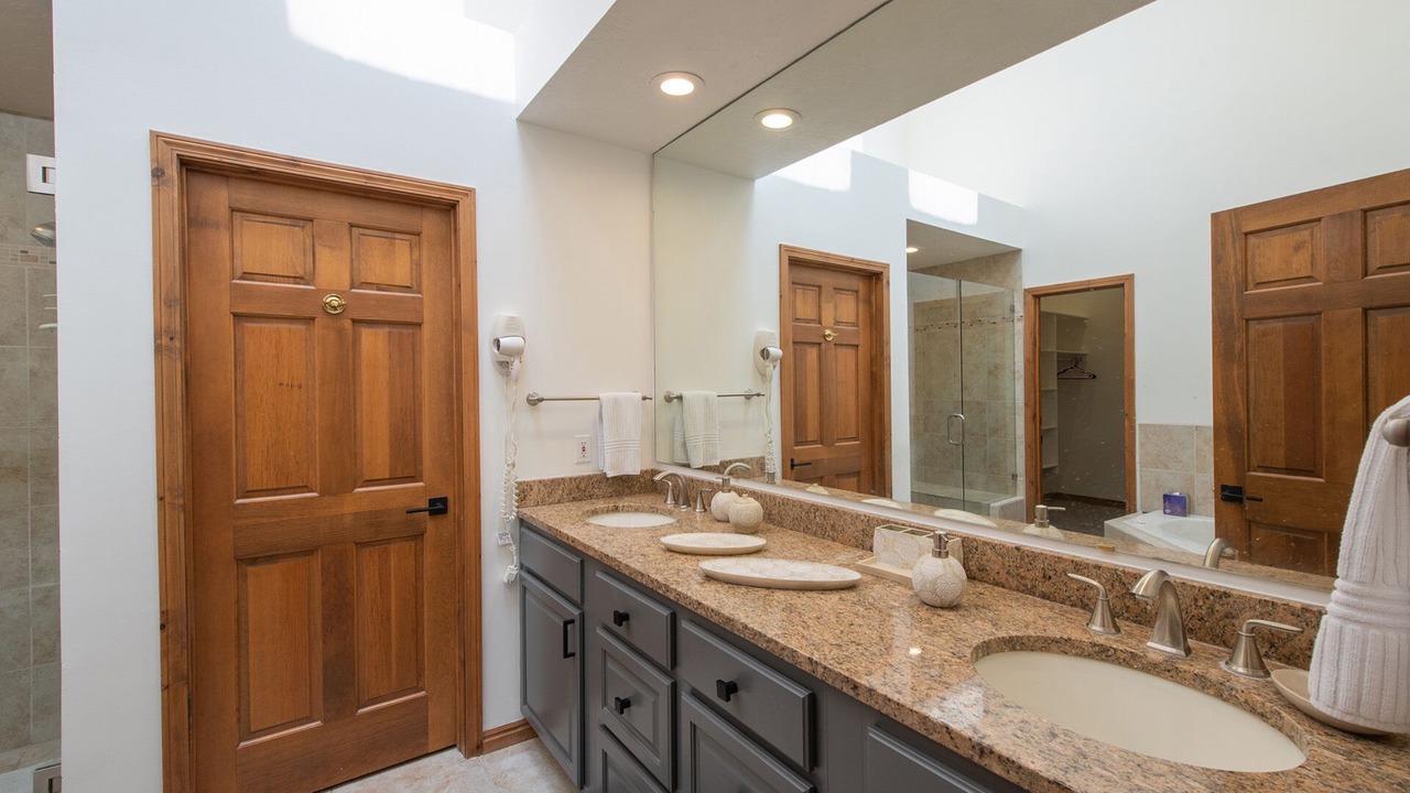 Photo of Bathroom in Park Meadows