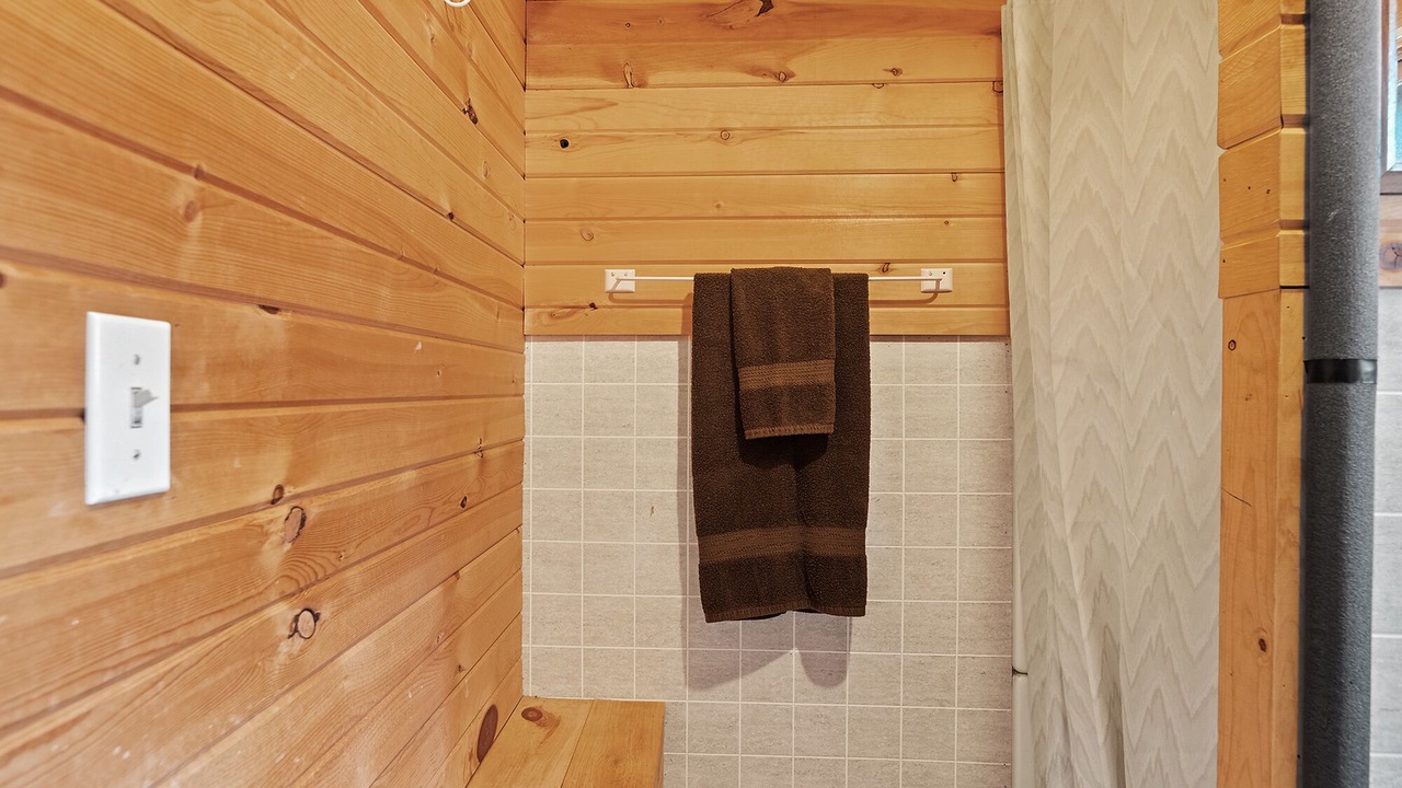 Photo of Bathroom in Cheyenne Crossing