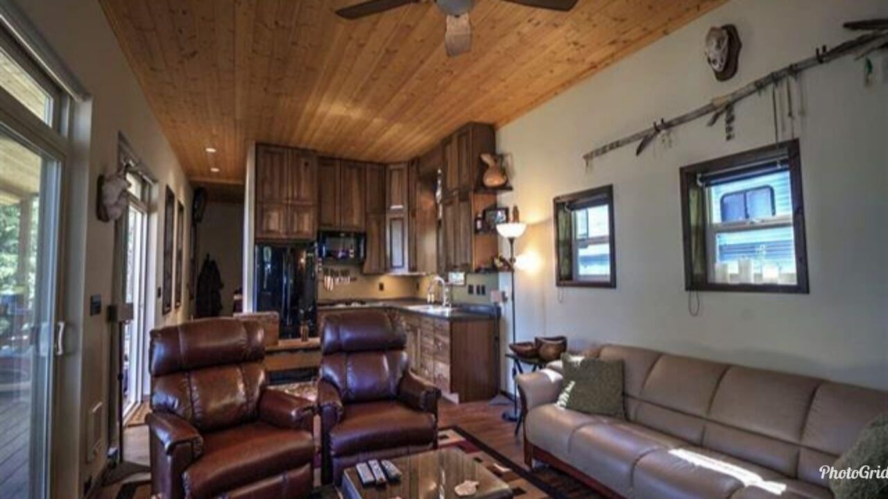 Photo of Livingroom in Bayview