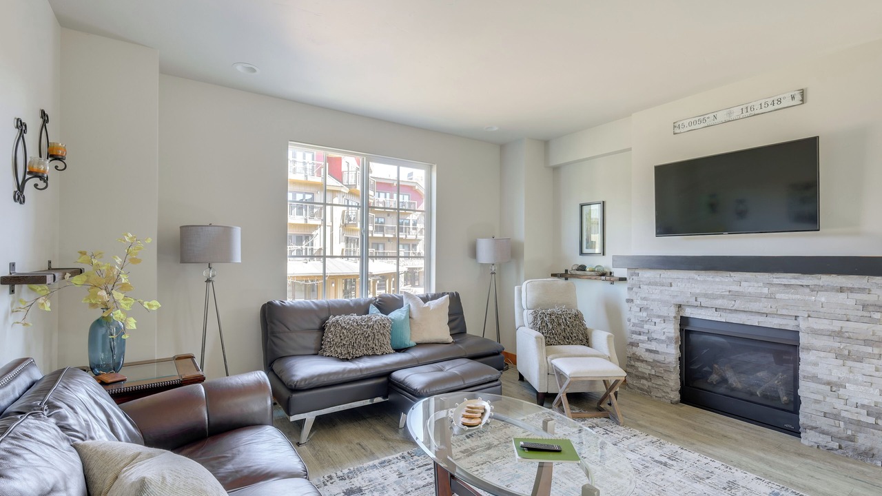Photo of Livingroom in McCall