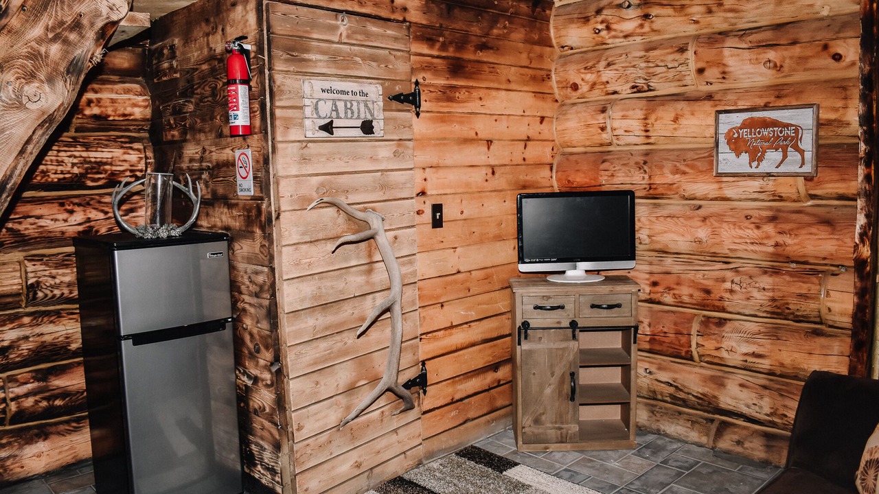 Photo of Livingroom in West Yellowstone